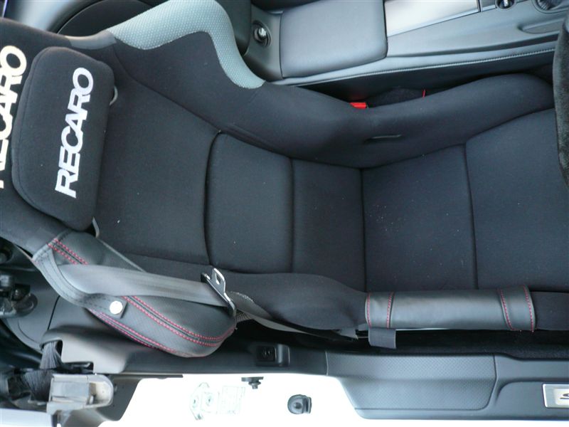 RecaroSPG seat belt pad